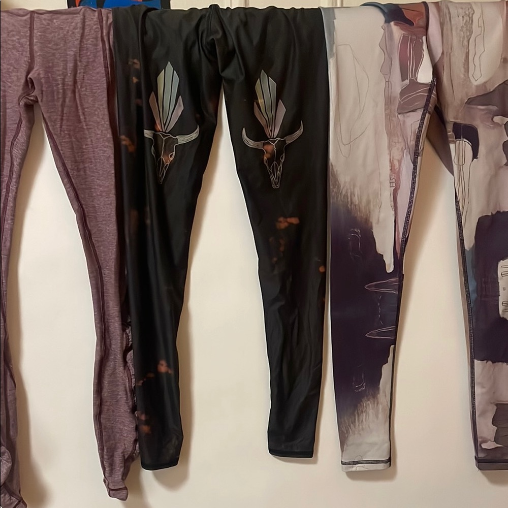 3 pairs of designer leggings for $30